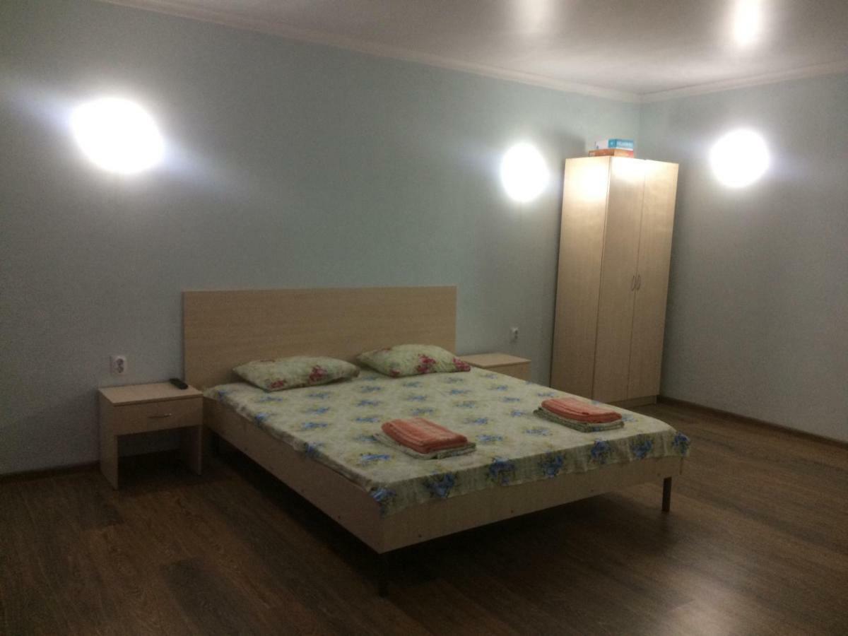 Hotel 777 Гудаута Екстериор снимка