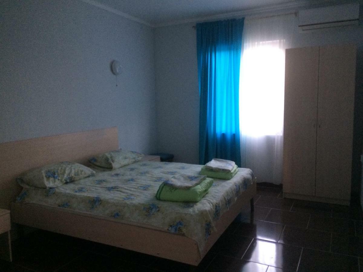 Hotel 777 Гудаута Екстериор снимка